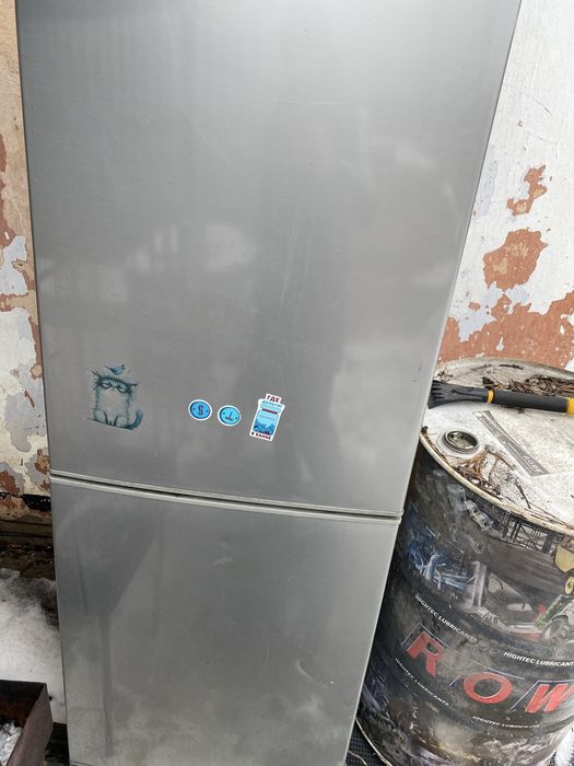 Продам холодильник LG