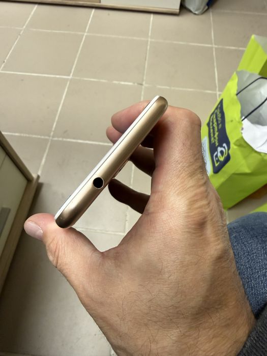 General Mobile GM8 32gb - отличен