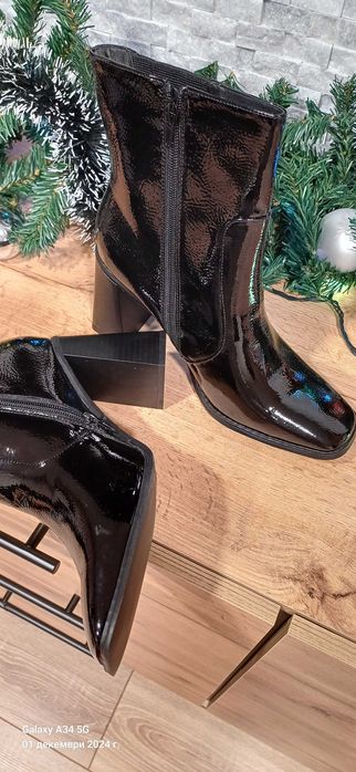 Дамски боти - лак, размер 41 нови