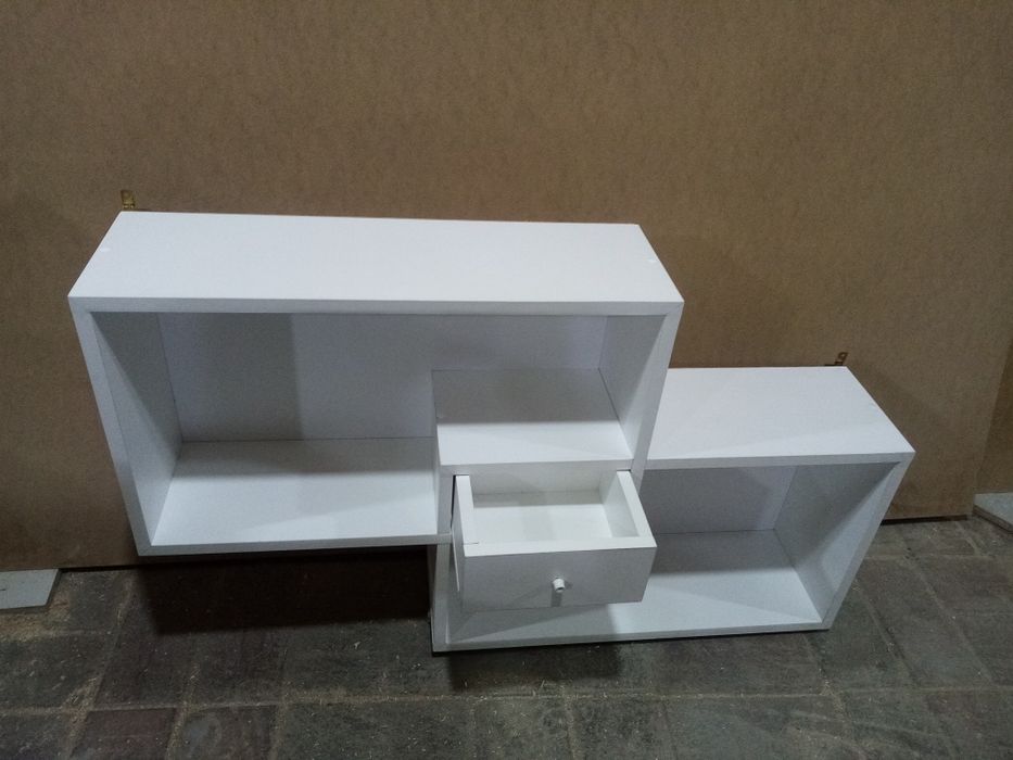 Продам новую полочку!