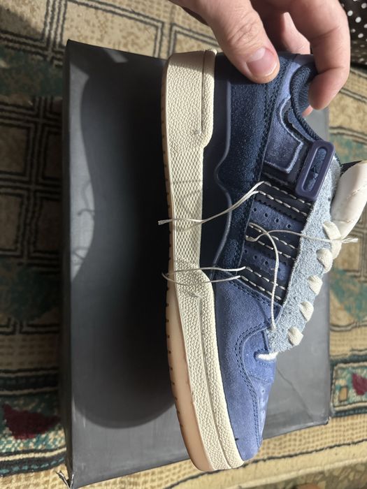 Женский кроссовка 40 размер