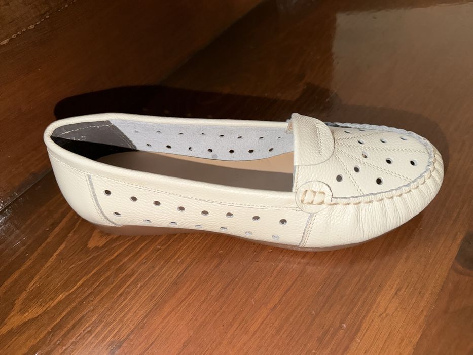 Удобная обувь новая