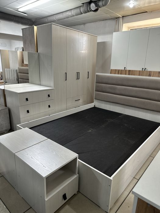 Спальный гарнитура