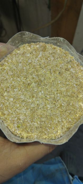 Продам отруби ,зерноотходы.зерно.