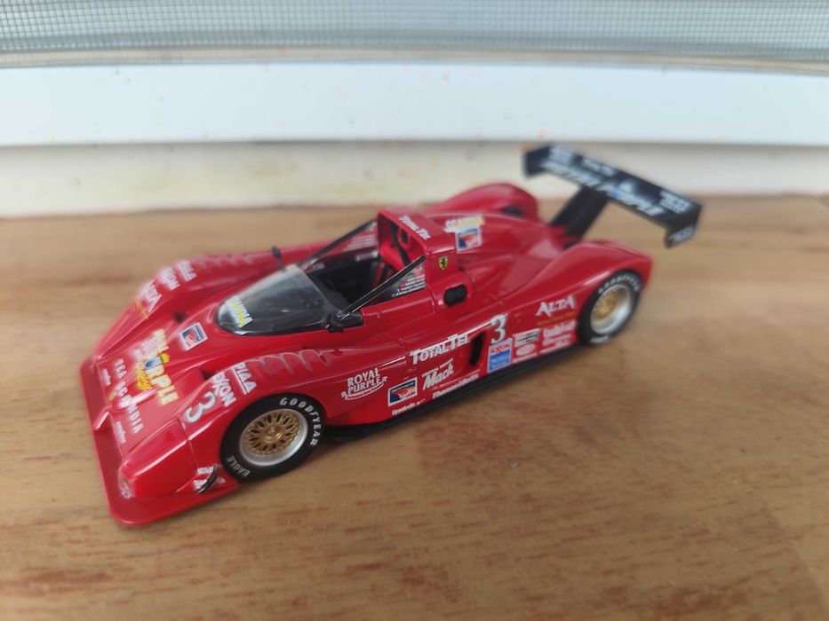 Set mașinuțe Ferrari de la Bburago scara 1:43