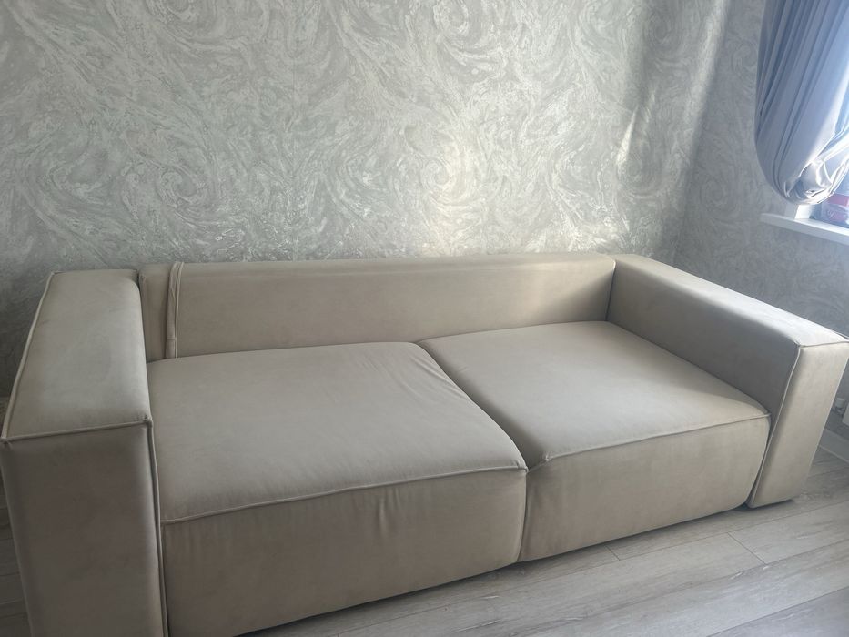Продаю диван в отличном состояние