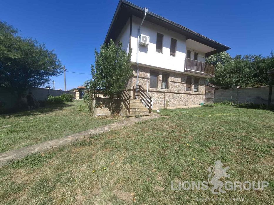 Продава се Къща в с. Юнец, Област Варна - 180 кв.м за 482 €/кв.м - Снимка #1