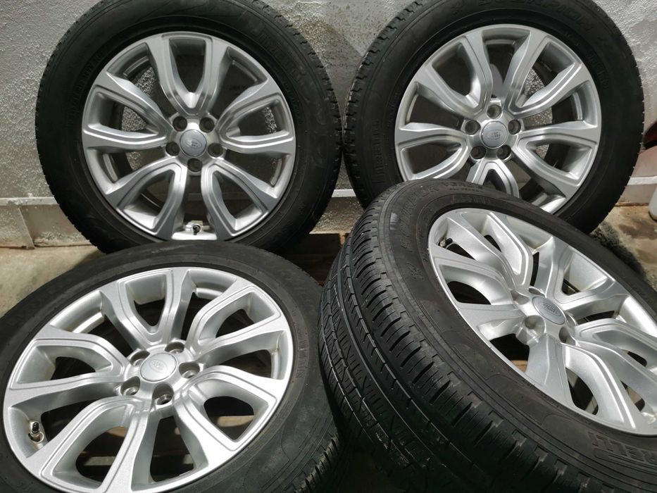 Jante Originale Land Rover/Range Rover Evoque R18 cu anvelope de iarna