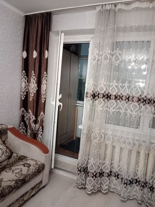 Продается 1 комнатная район Встречи