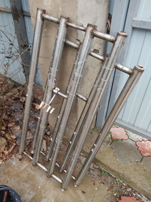 Продаются  2 батареи из нержавейки