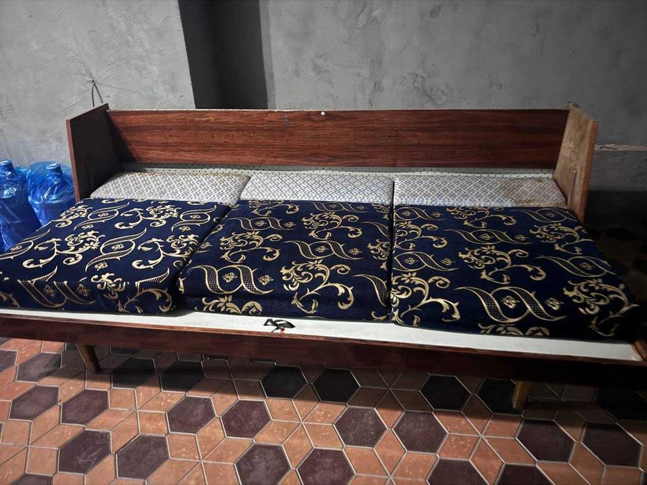 продаю диван раскладной