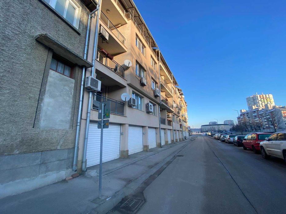 Дава се под наем Тристаен апартамент в Габрово, Център - 100 кв.м за 448.8 € - Снимка #3