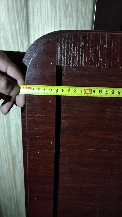 Стол обеденный в гостиную