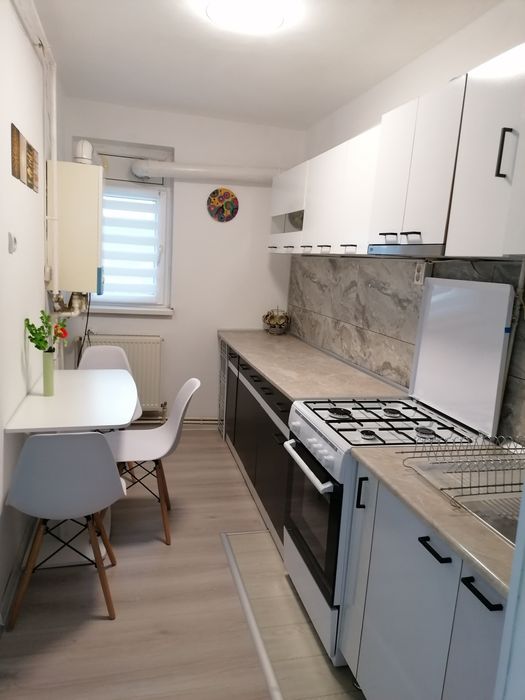 Schimb apartament zona Hermes Petroșani