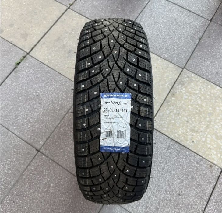 Новые шины Triangle зимние 205/65/15 шипы