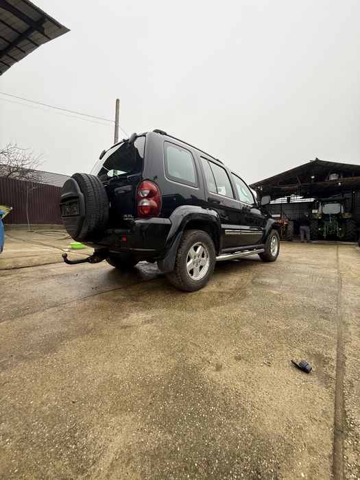 Jeep Cherokee 3,7 Benzina