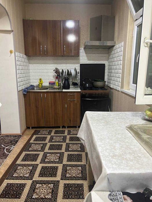 Продается 4х комнатная квартира, Район Сергели 5, 2 ой метро, 0837
