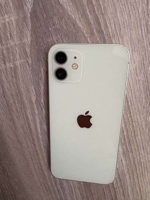 Iphone 12 de vanzare