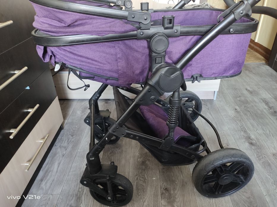 Продаю детскую коляску