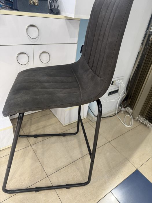 Бар стол и маса за кафе