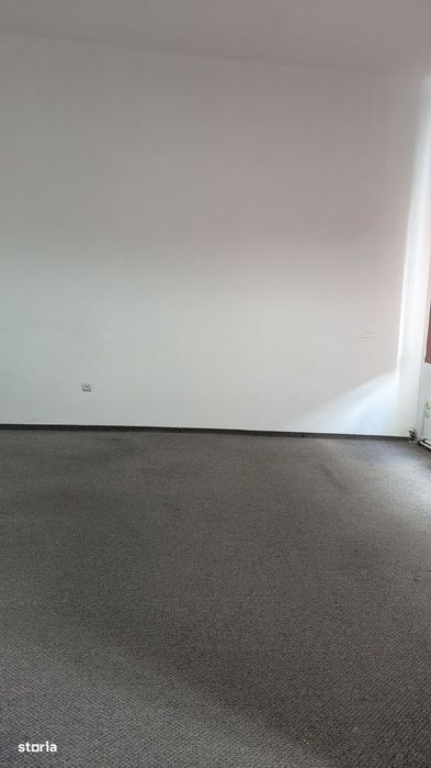 Inchiriez spatiu comercial, intrare din strada, centru, comision 0%!