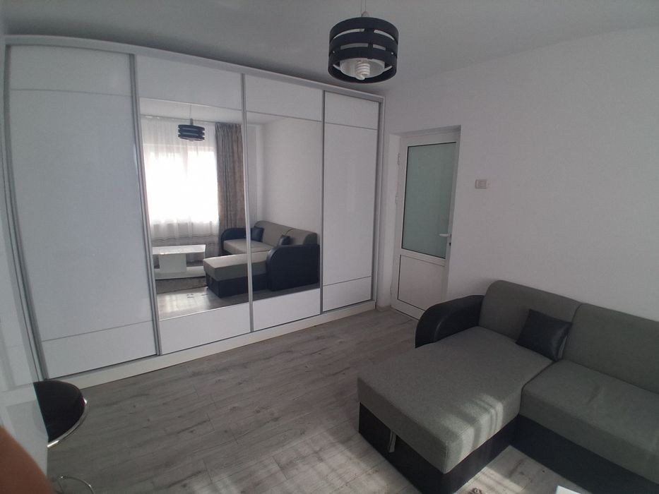 Apartament 2 camere de vânzare–Târgu Frumos,zonă centrală,Petru Rareș