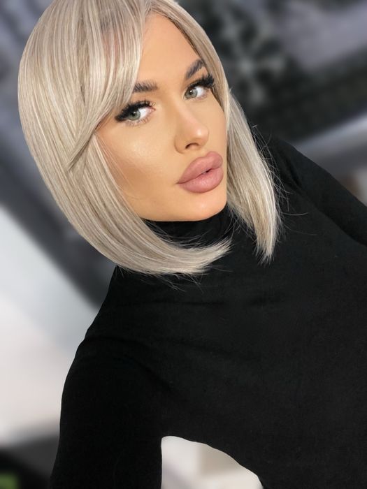 Peruca scurta blonda