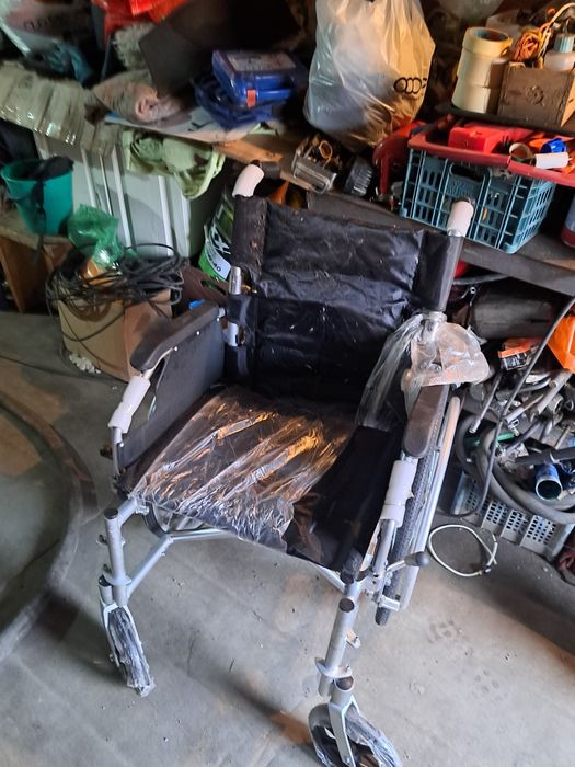 Инвалидная коляска