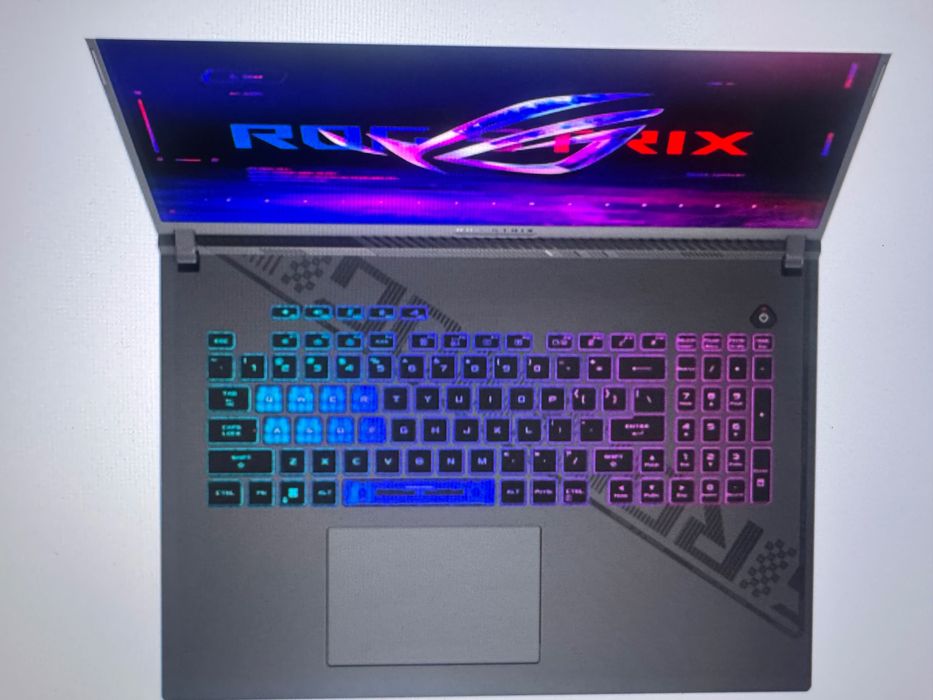 ASUS Rog strictly G18