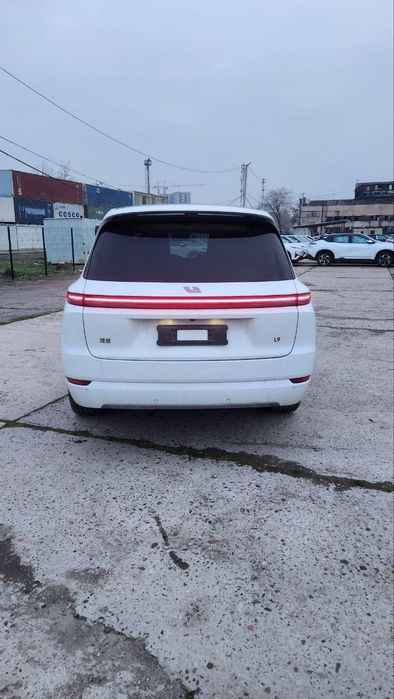 Lixang L9 Ultra Restayling 2026 белый на кофейной