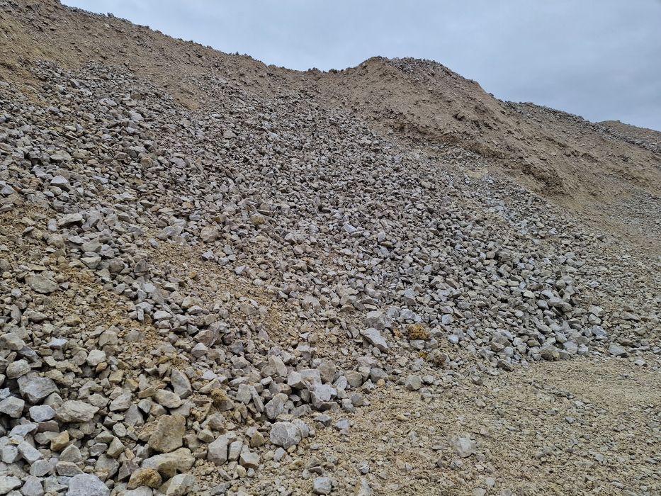 Piatra sparta  balast pietris nisip