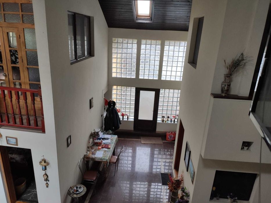 Vila cu gradina si pomi fructiferi 2500mp Dambovita