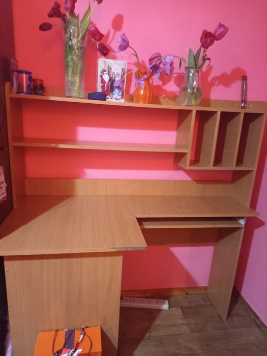 Компьютерный стол