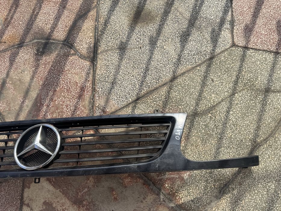 Оригинална решетка маска Мерцедес Вито Mercedes Vito W638