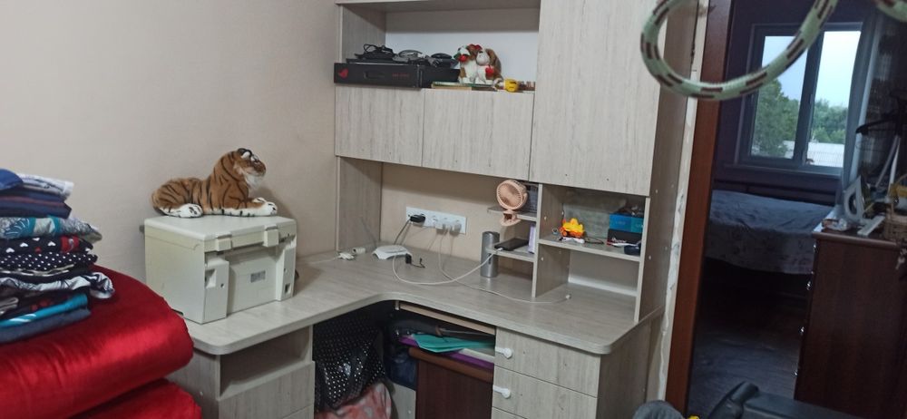 Компьютерный стол