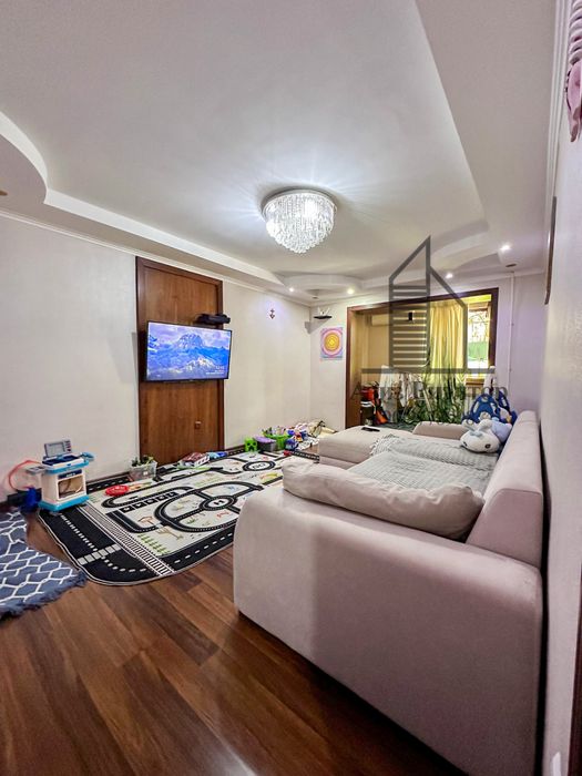 3/2/4 Ялангач школа 190 кирпич 2х6 балкон