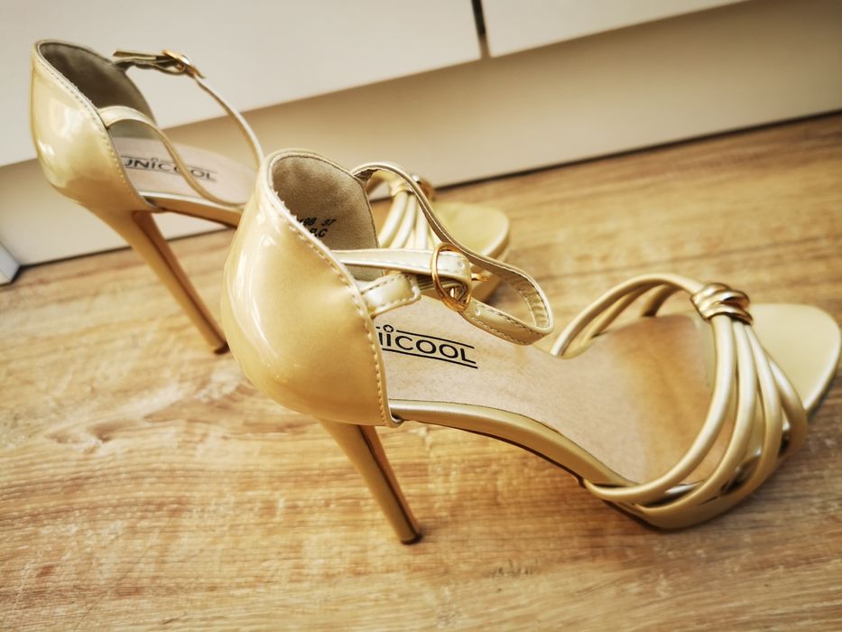 Дамски елегантни обувки