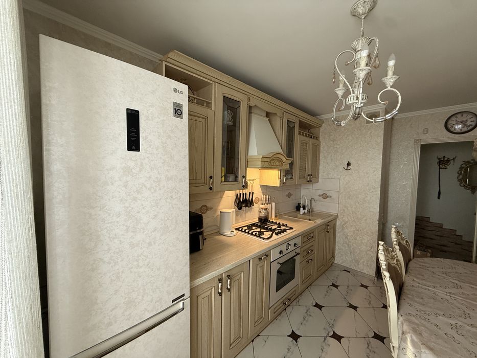 Продам квартиру район КСК