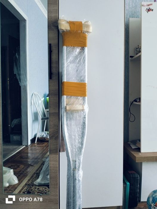 Продам костыли новые