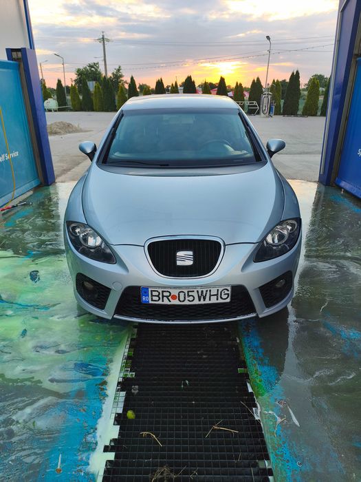 Vând mașina Seat Leon an 2007 1.9tdi +stage 1 tel 0754504600