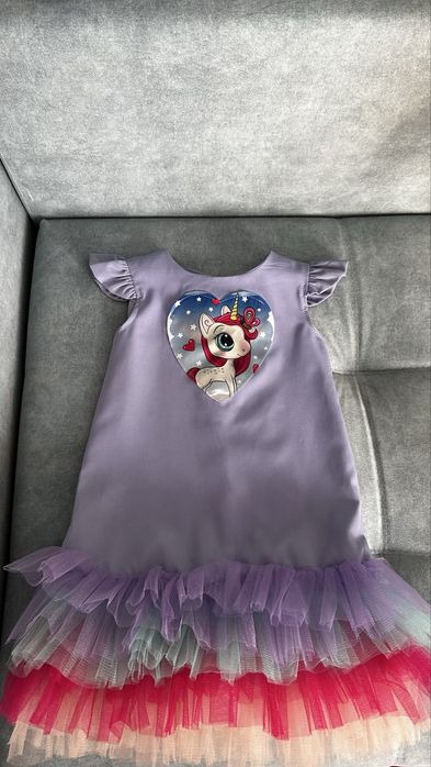 Платья празднечные на девочку