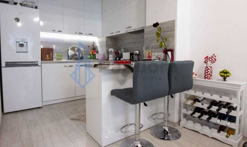 Тристаен апартамент под наем в  кв.  Лагера