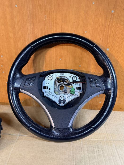 Volan sport bmw e90 e91 e92 e93 e87 e81 e82 e88 e84