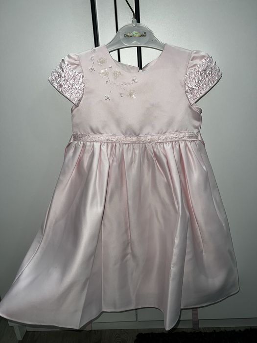 Платье на девочку 4-5 лет