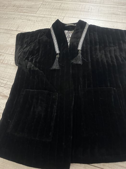 Продам жилет велюр