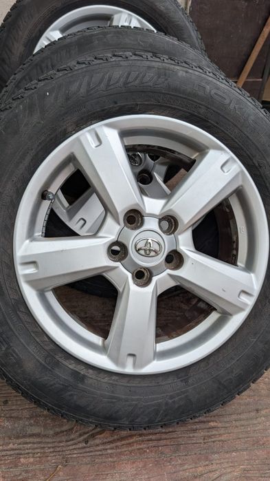 Set jante originale Toyota RAV4 și anvelope de vara