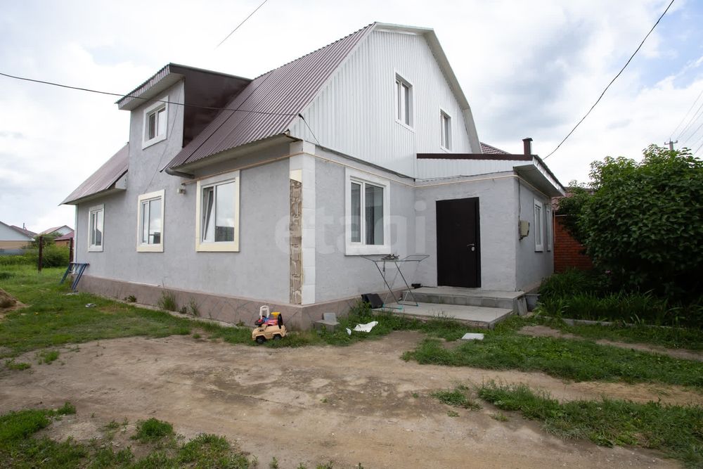 Продам большой дом район Плазы
