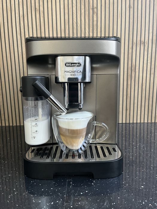 Delonghi Magnifica EVO ECAM  290.81.TB -Перфектно състояние с гаранция