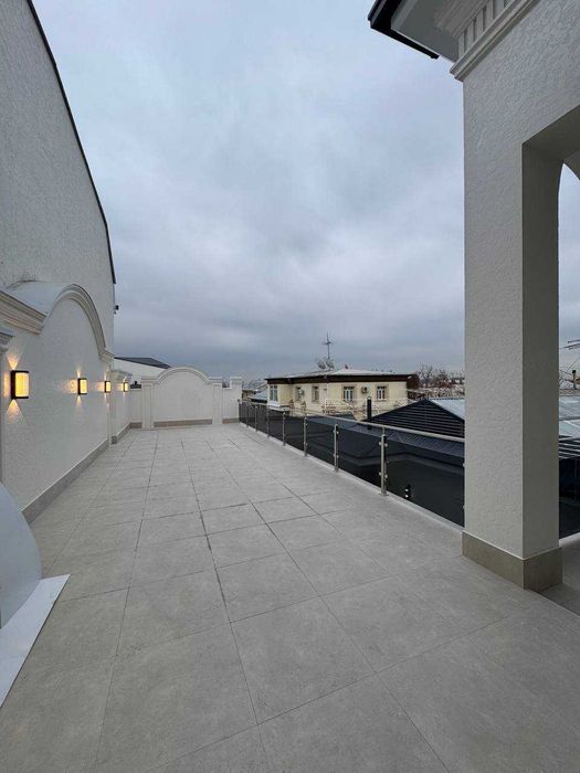 Чиланзар, Домбрабад, дом 400 м², 6 комнат, 3 сотки