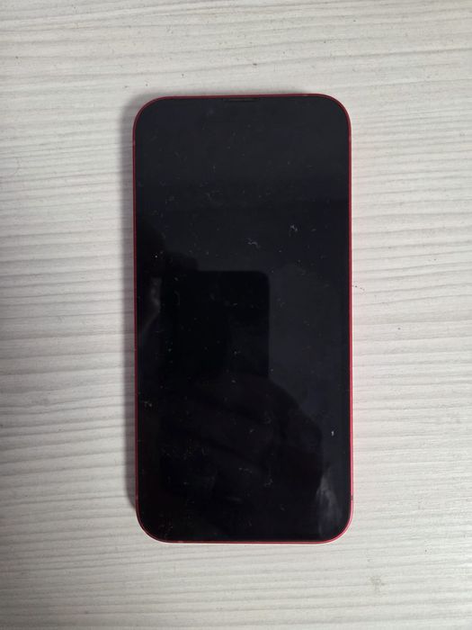 iPhone 13 in stare foarte bună